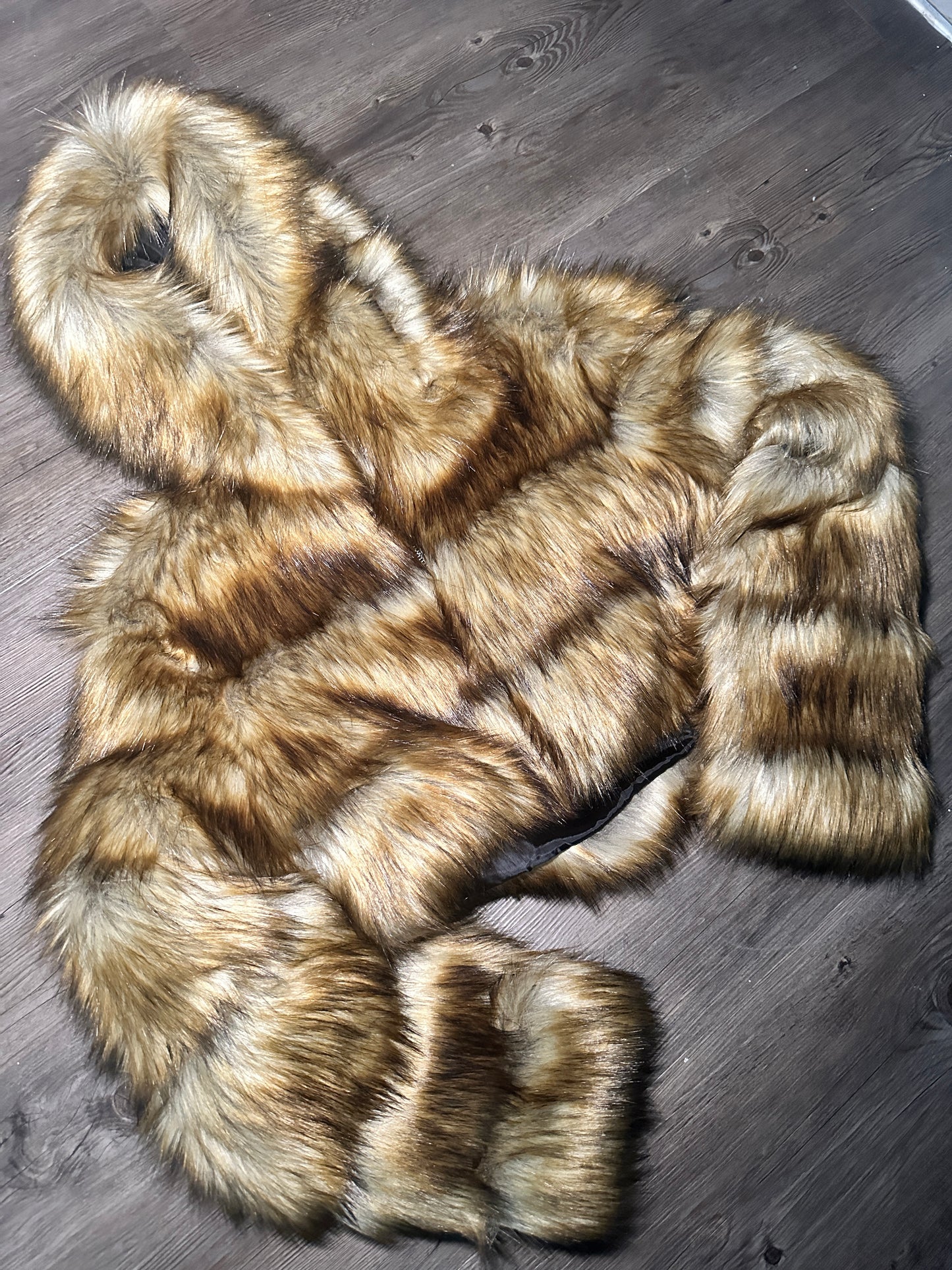 Aspen Crop Fur Coat *PRE ORDER SHIPS 02/26-03/01